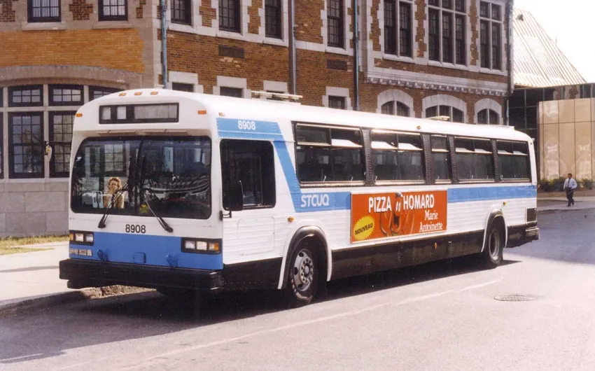 Autobus - Marque MCI - Modèle Classic - 1989
