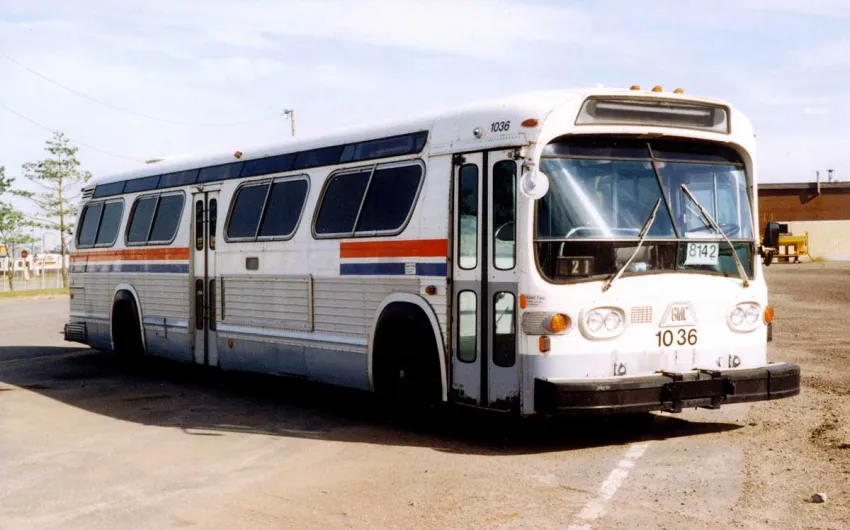 Autobus Marque GM – Modèle New-Look - 1981 