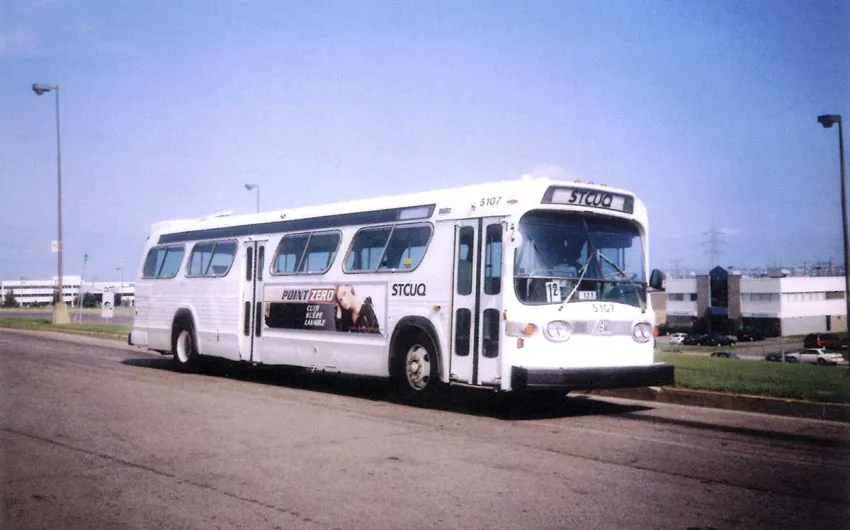 Autobus - Marque GM - Modèle New-Look, 1982